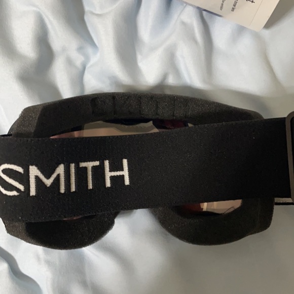 Goggles - Picture 5 of 6